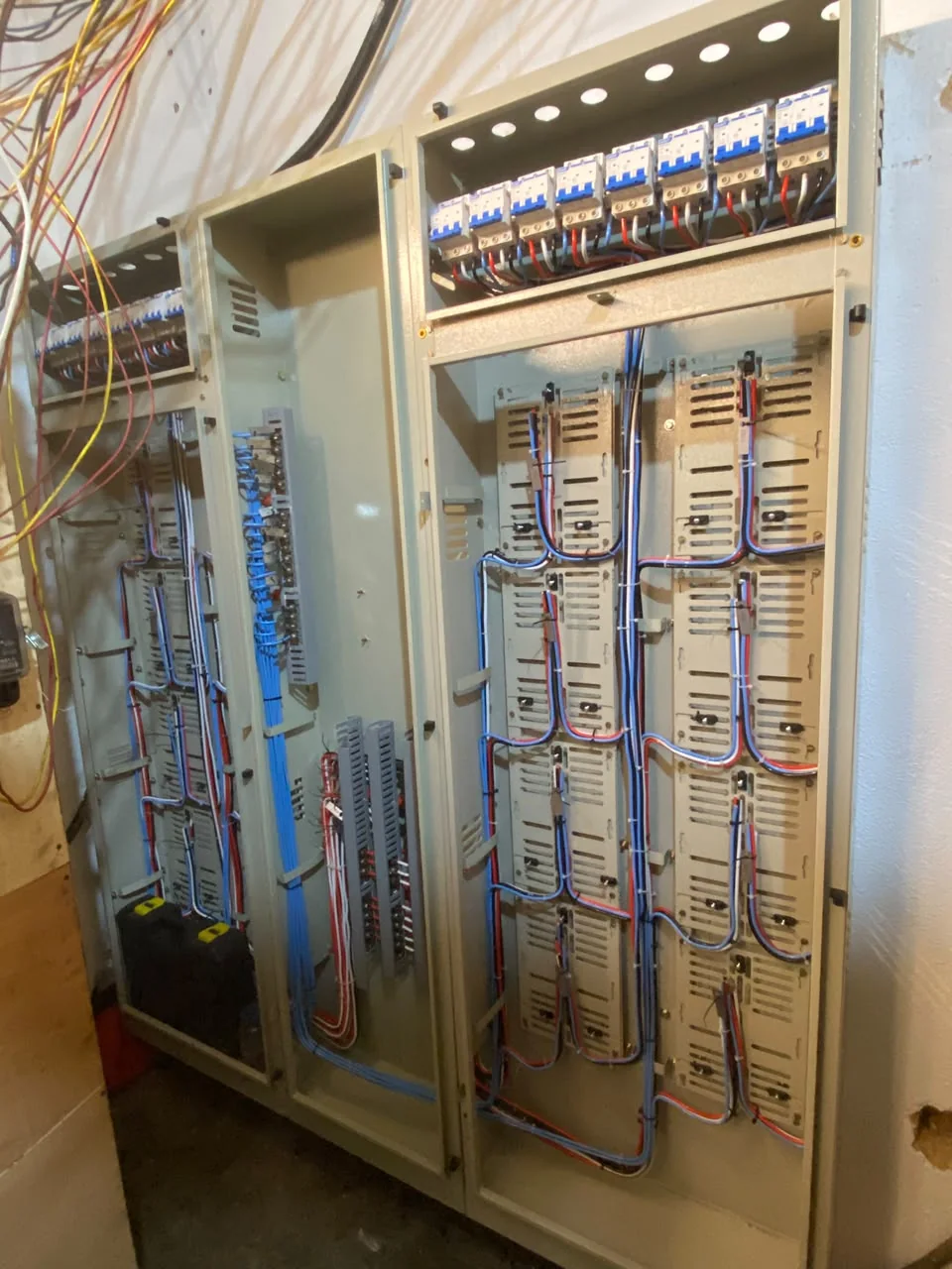 Novo painel no espaço técnico